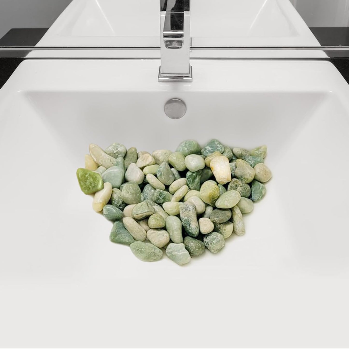 40 lbs Jade River Rocks for Garden, 1-2 Inch Polished Stones, Decorative Pebbles for Plants Outdoor, Vases, Backyard, Craft and Landscaping