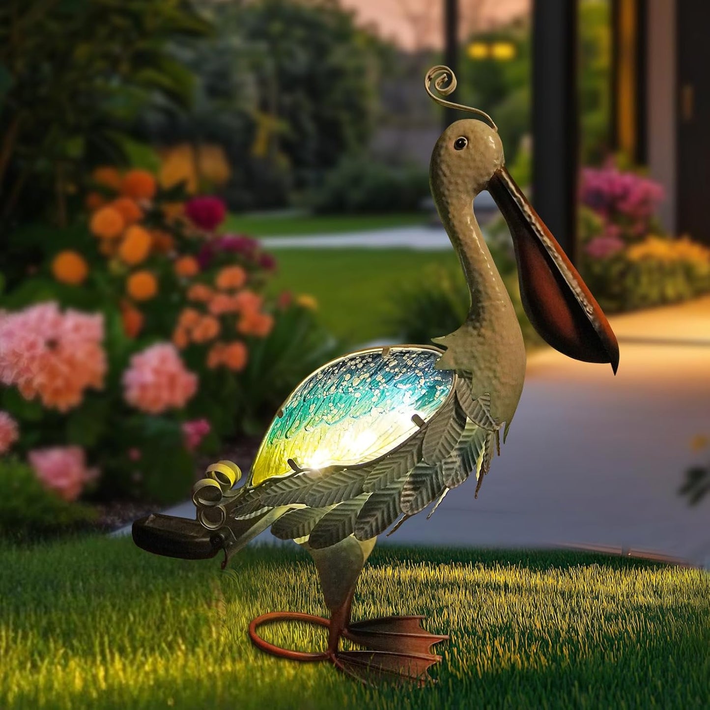 HONGLAND Solar Metal Pelican Statues Garden Sculpture & Statues, 19 Inch Glass Outdoor Pelican Yard Art Coastal Ocean Bird Decor Lawn Ornament for Backyard Porch Patio Decor（Blue-Green）