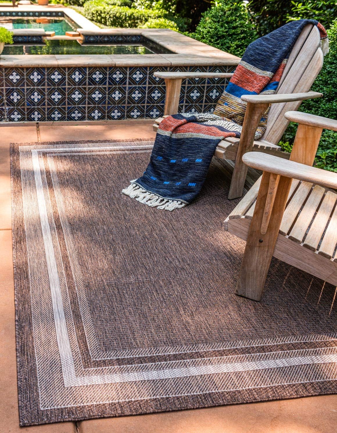 Unique Loom Outdoor Border Collection Area Rug - Soft Border (8' x 11' 4" Rectangle, Brown/ Ivory)