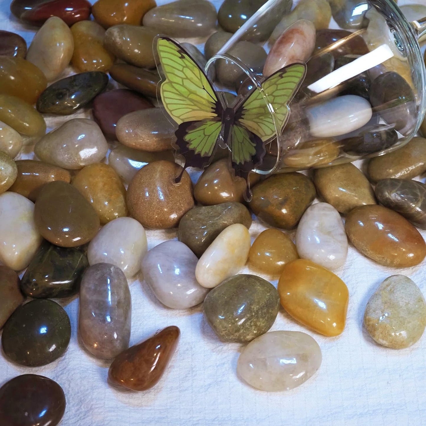 20lbs River Rocks, 1-2Inch Decorative Ornamental Natural Pebbles for Garden Couryard Landscaping Stones, Gravel Filler for Fish Tank,Vases,Home Decor,Aquariums,Animal Habitat, Mixed Color