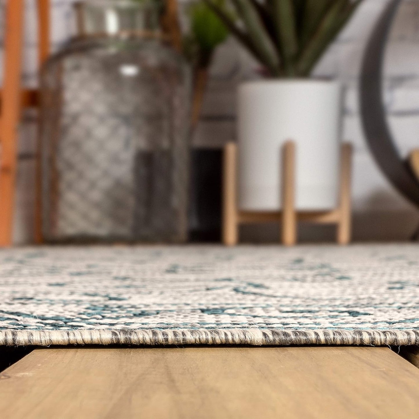 JONATHAN Y SMB106E-6R Charleston Vintage Filigree Textured Weave Gray/Teal 6' Round Indoor/Outdoor Area Rug, Pet Friendly, Non-Shedding, Stain Resistant, Easy-Cleaning for Backyard, Patio, Porch