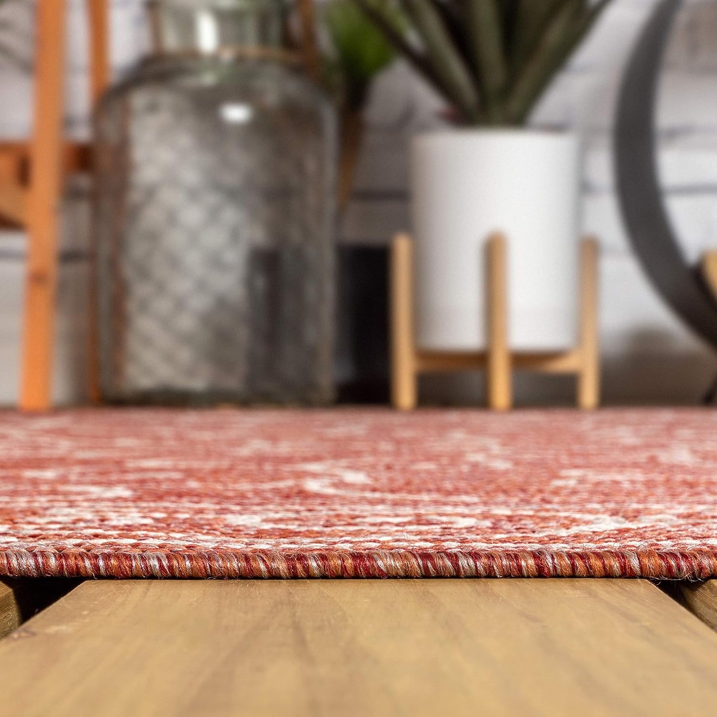 JONATHAN Y SMB106B-4SQ Charleston Vintage Filigree Textured Weave Red/Beige 4' Square Indoor/Outdoor Area Rug, Pet Friendly, Non-Shedding, Stain Resistant, Easy-Cleaning for Backyard, Patio, Porch