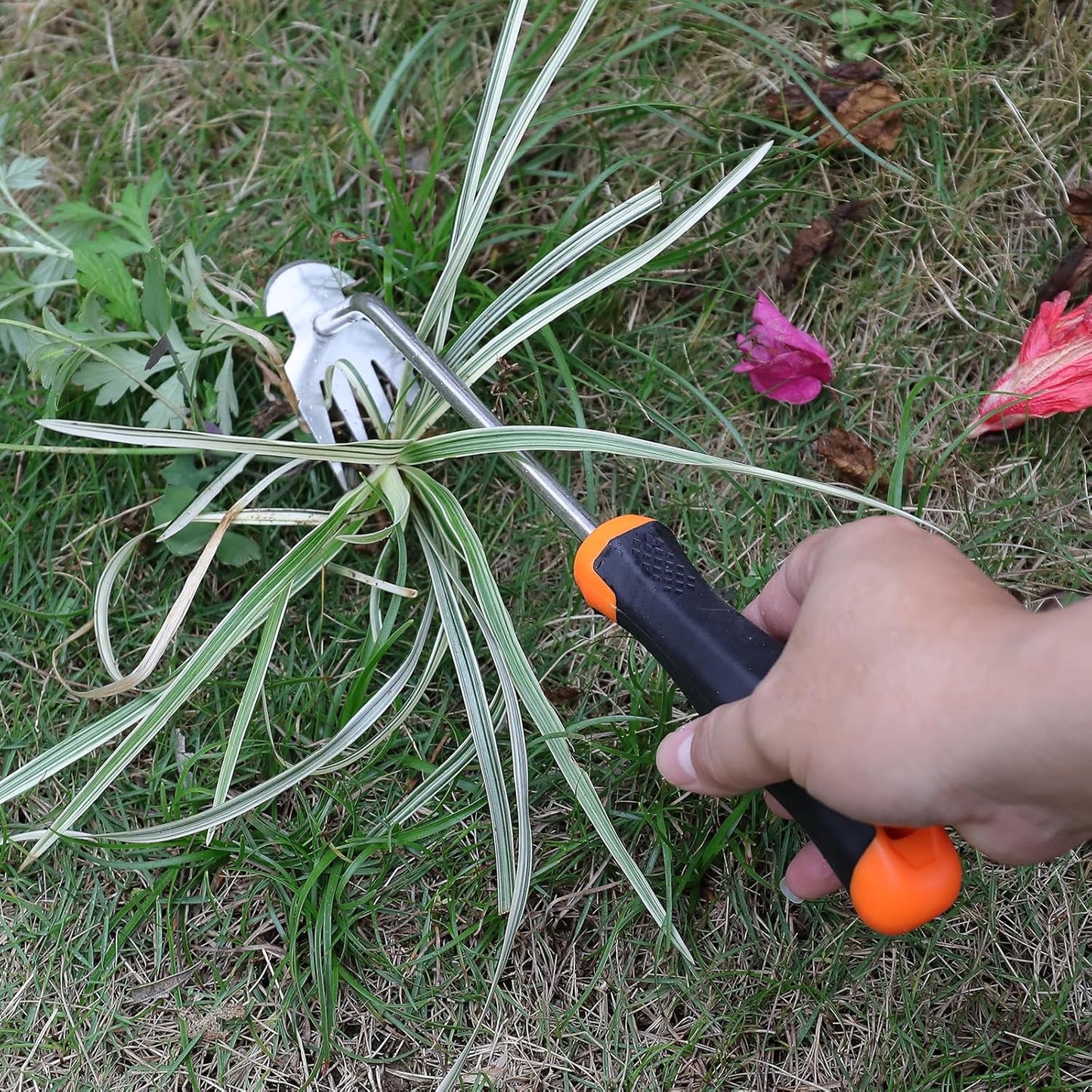 Weed Puller Tool,Portable Garden Weeder Tool,2024 New Gardening Weeding Tools,for Hand Weeder Puller for Vegetable Gardening Backyard Farm Planting & Uprooting Weeding Tool (Rubber Handle)
