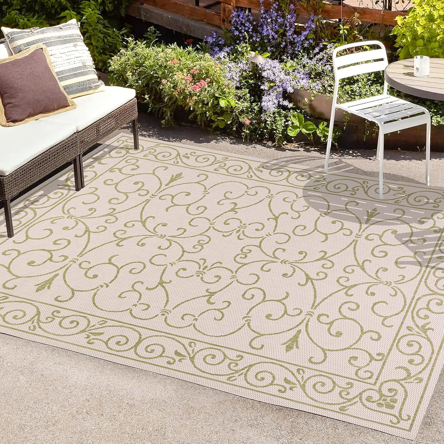 JONATHAN Y SMB106I-9 Charleston Vintage Filigree Textured Weave Indoor Outdoor Area Rug, Coastal,Traditional,Transitional Easy Clean,Bedroom,Kitchen,Backyard,Patio, Non-Shed, Cream/Green, 9 X 12