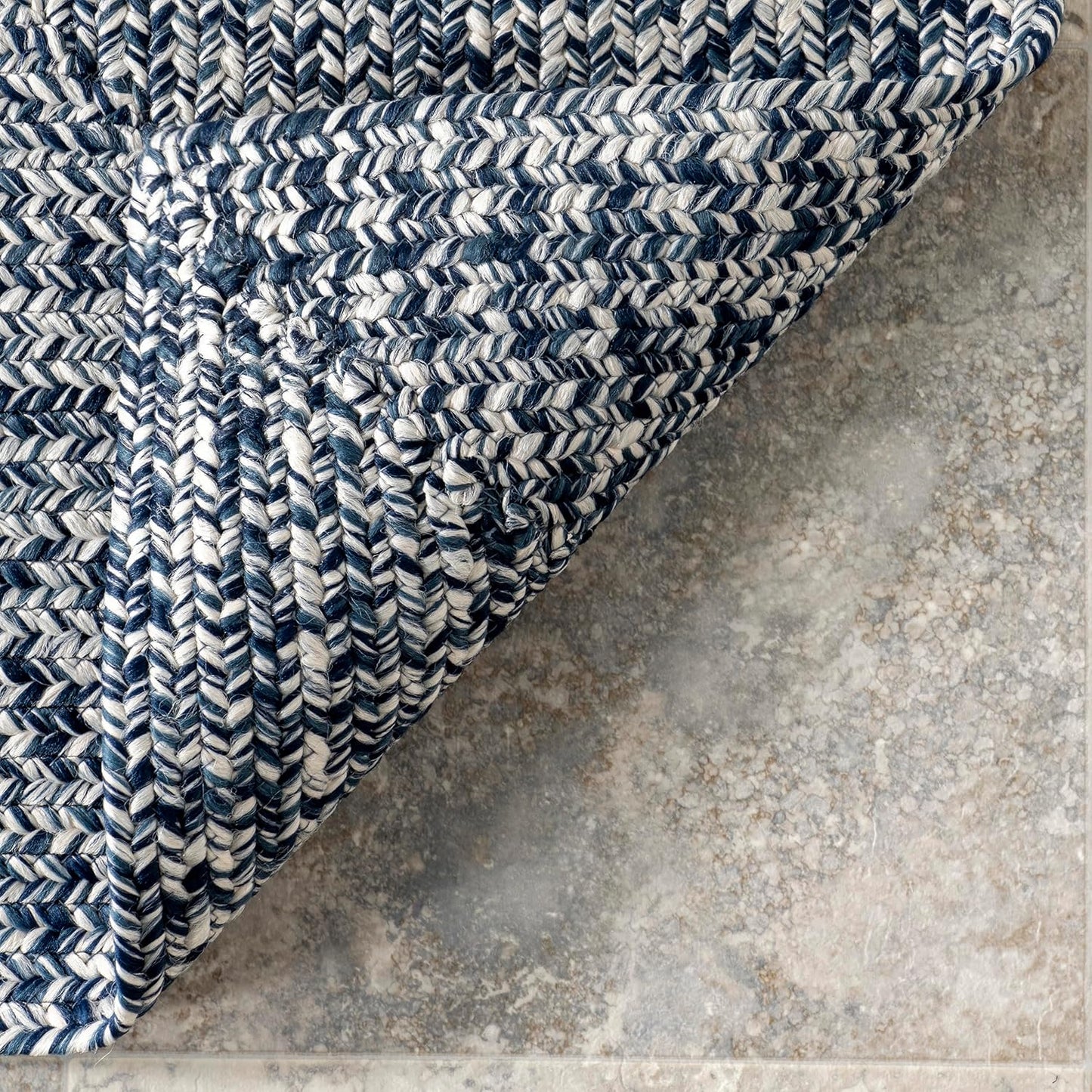 nuLOOM 3' x 5' Solid Hand Braided Indoor/Outdoor Area Rug, Pet-Friendly, High Traffic, Weather Resistant, for Patio, Balcony, Bedroom, Living, Dining Room, Wynn Navy